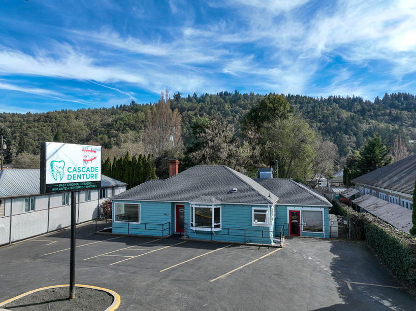 Drone image of Cascade Denture Center in Roseburg